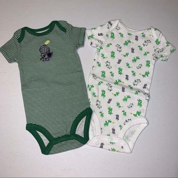 Carter’s 5 item 6m bundle - Picture 6 of 8